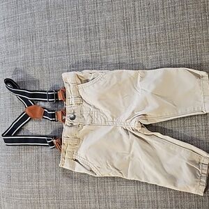 Suspender khaki pants 3-6m